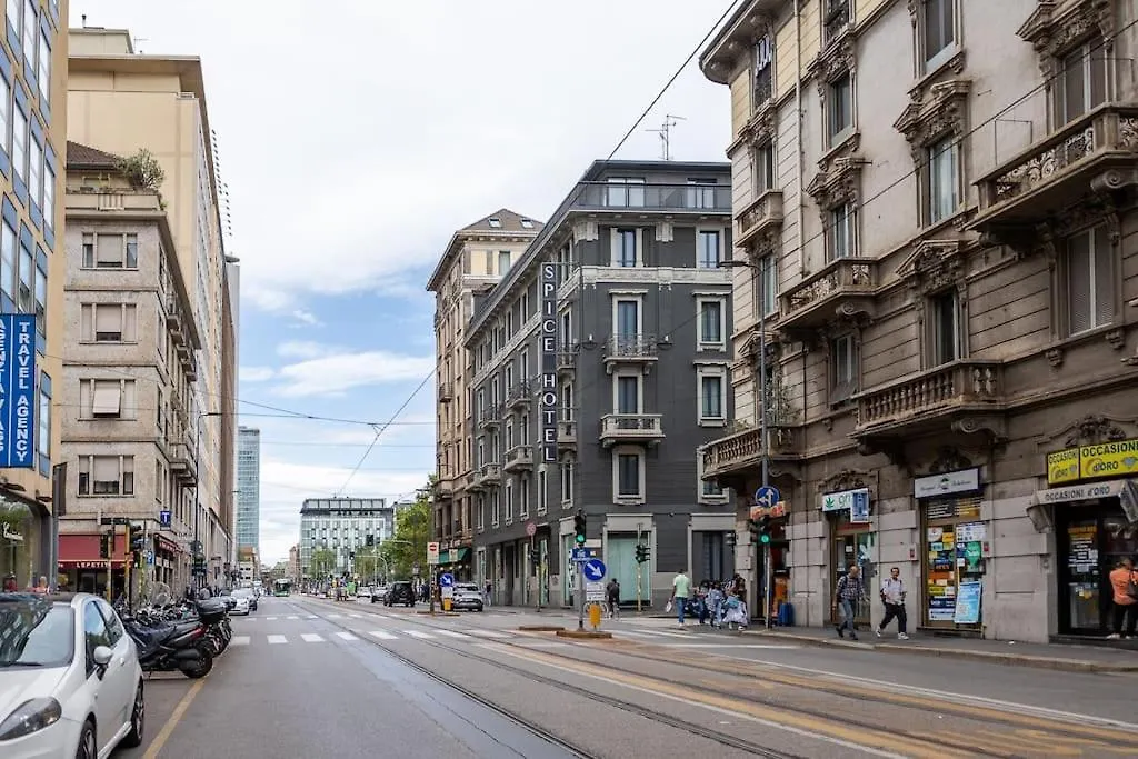 2 Minutes From Central Station-Exclusive Open Space Milan